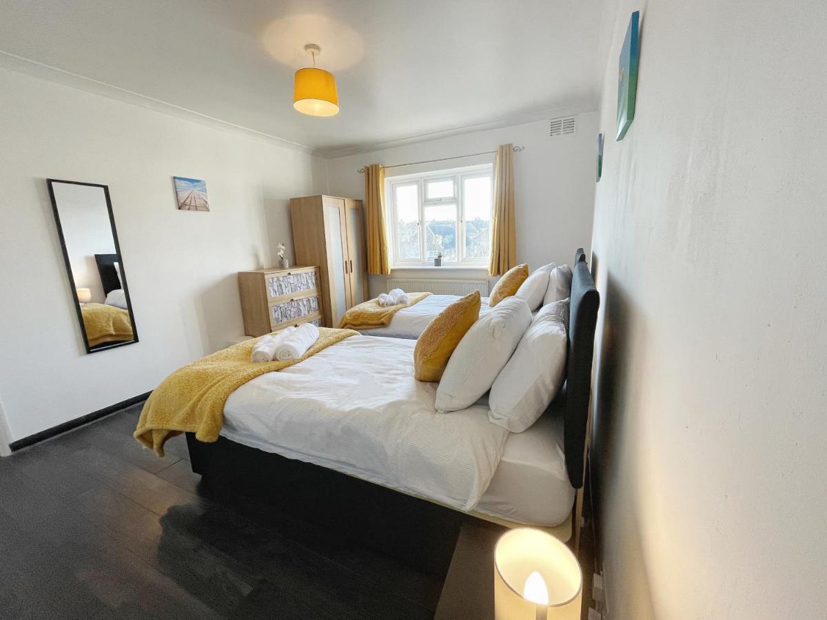Apartament 3 Bed Duplex Flat, Free Wifi & Netflix, Ideal For Contractors Gravesend Zewnętrze zdjęcie
